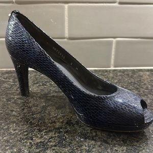 Stuart Weitzman Snake Print Pump